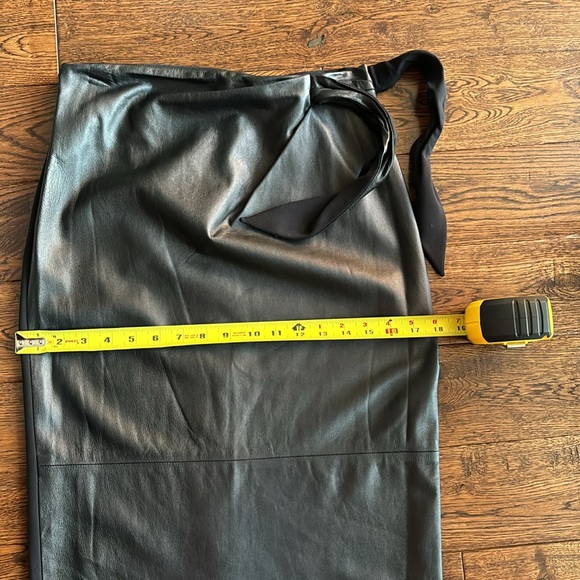 DVF Black Midi Skirt - Picture 12 of 16